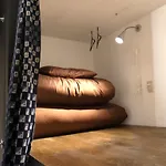 Tokyo Hutte